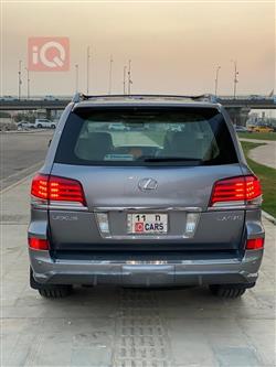 Lexus LX